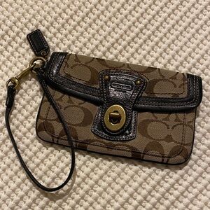 Coach Legacy Signature Wallet